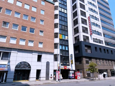 プレイズ名駅店