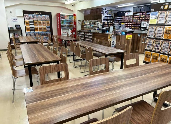 カードボックス 横浜西口店