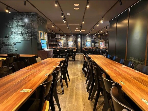 カードボックス日本橋店：デュエルスペース 