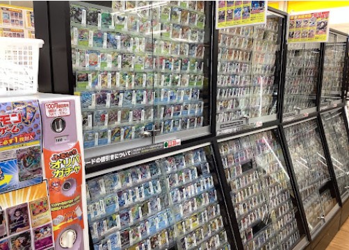 古本市場生野店：陳列状況
