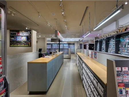MINT 新宿店の店内環境