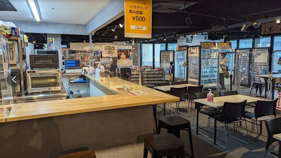 バトロコ川崎店：カフェスペース 