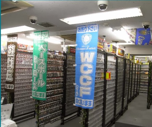フルコンプ 渋谷東口店：店舗内