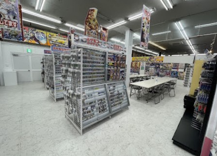 万代仙台泉店：店舗内