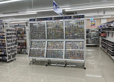 駿河屋 町田旭町店：店舗内