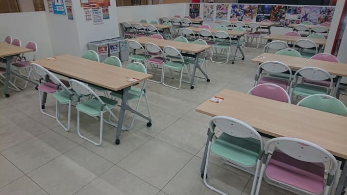 最大108席の広々としたデュエルスペース